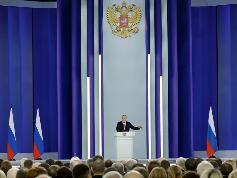 Putin addressing Russian parliament